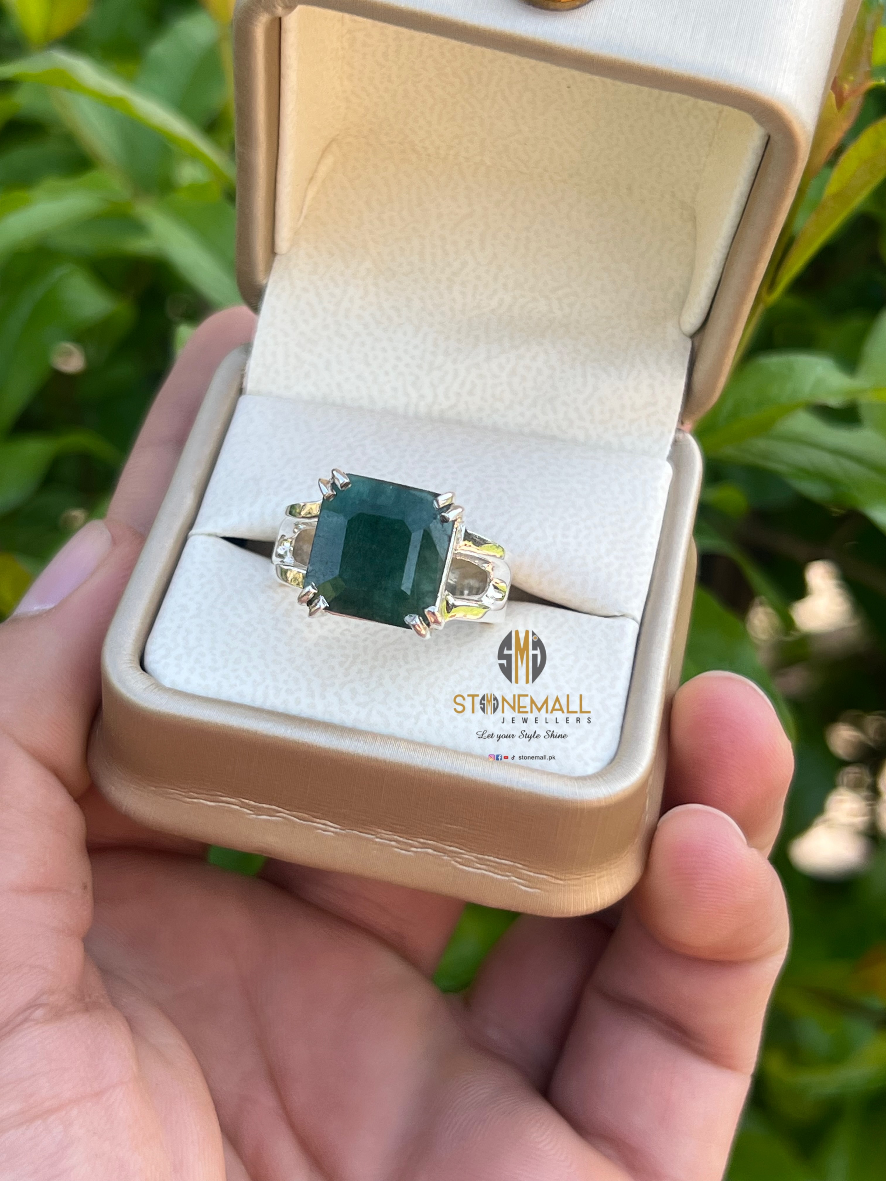 Natural Zambian Emerald 925 Sterling Silver Handmade Ring - Image 2