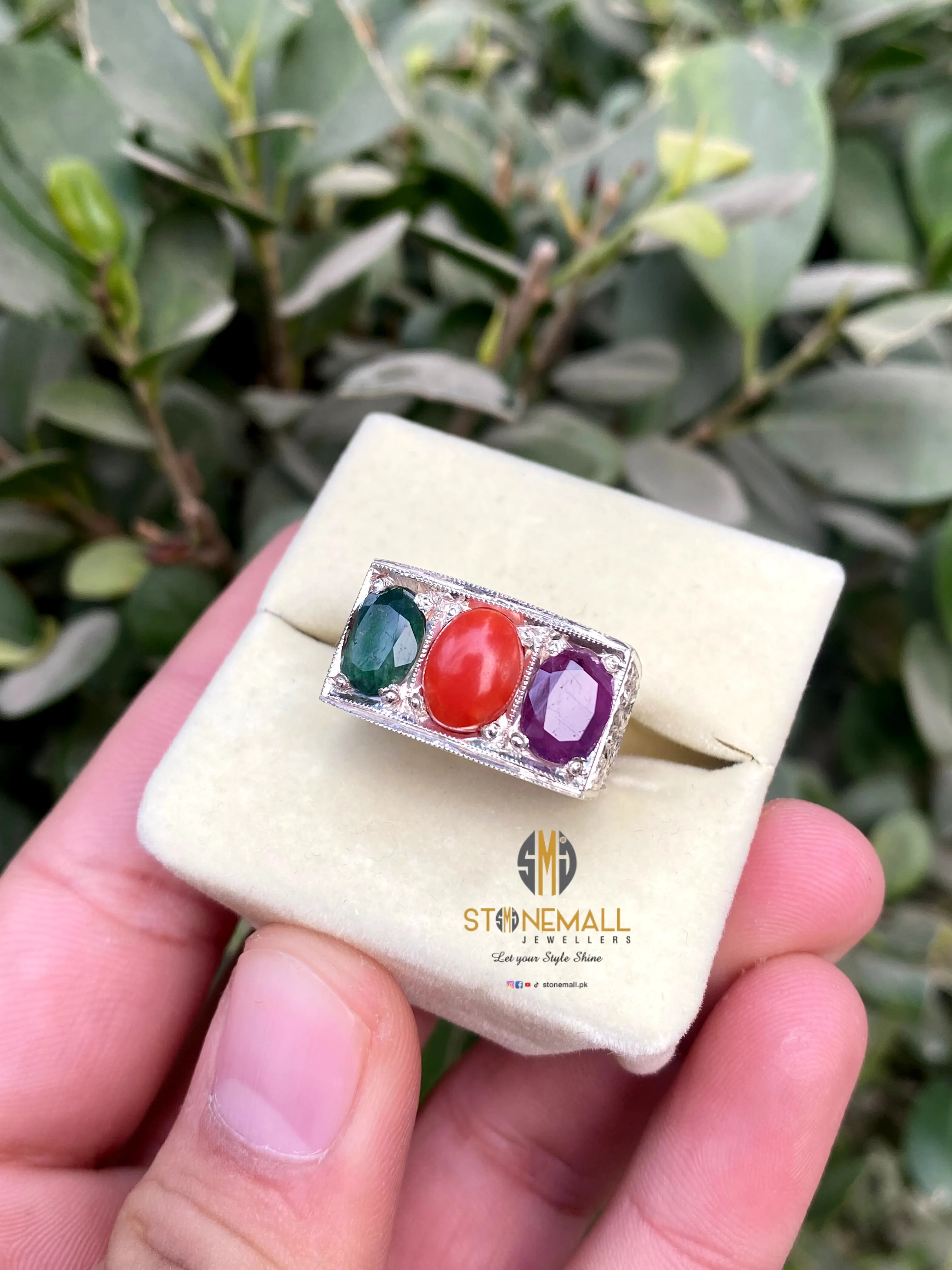 3-Stone Engraved Gemstone Ring in 925 Sterling Silver