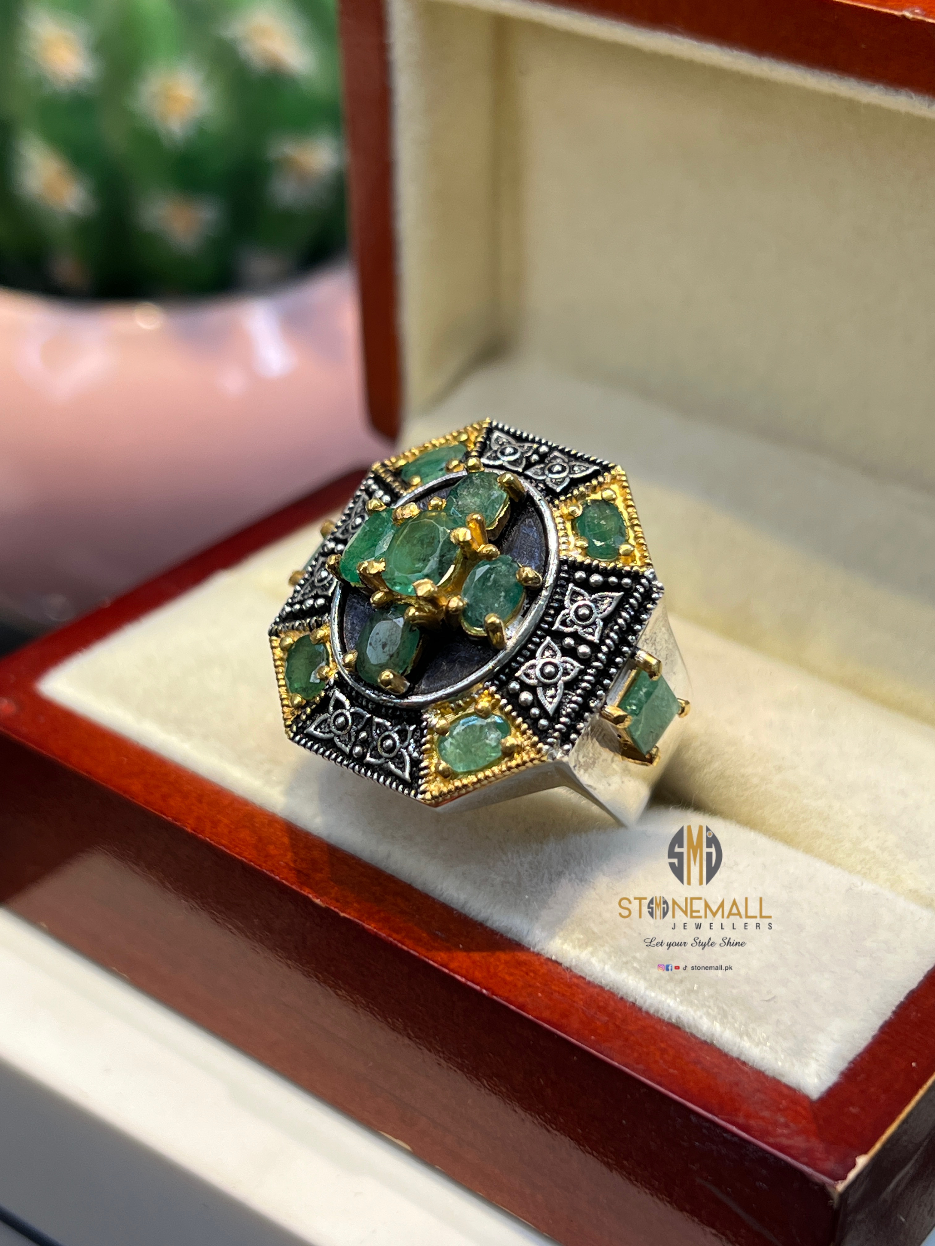 Natural Zambian Emerald 925 Sterling Silver Classical Handmade Ring - Image 4