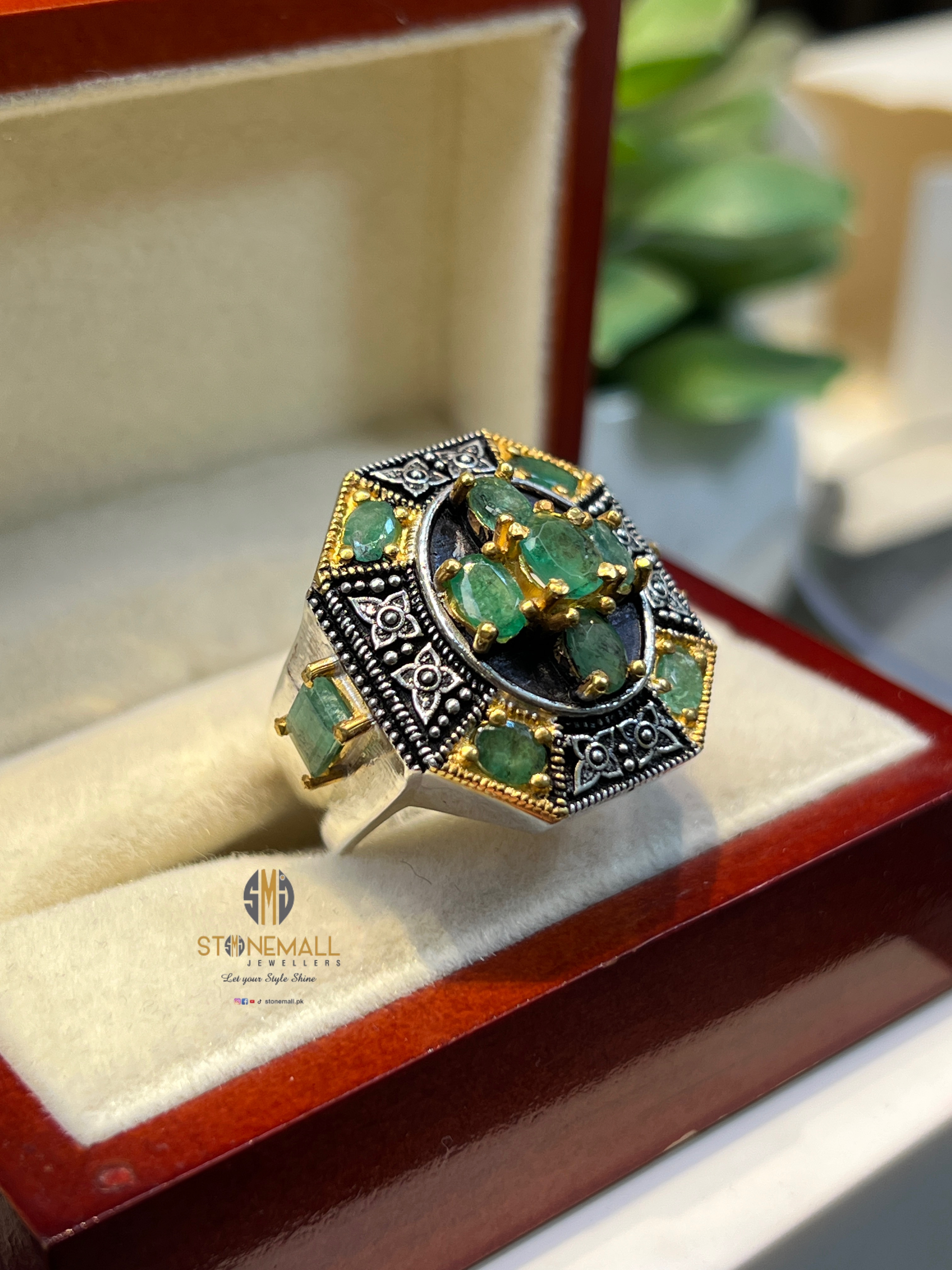 Natural Zambian Emerald 925 Sterling Silver Classical Handmade Ring - Image 3